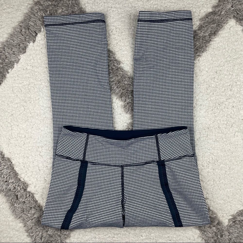 Lululemon Coast To Class Pant - Picture 4 of 6